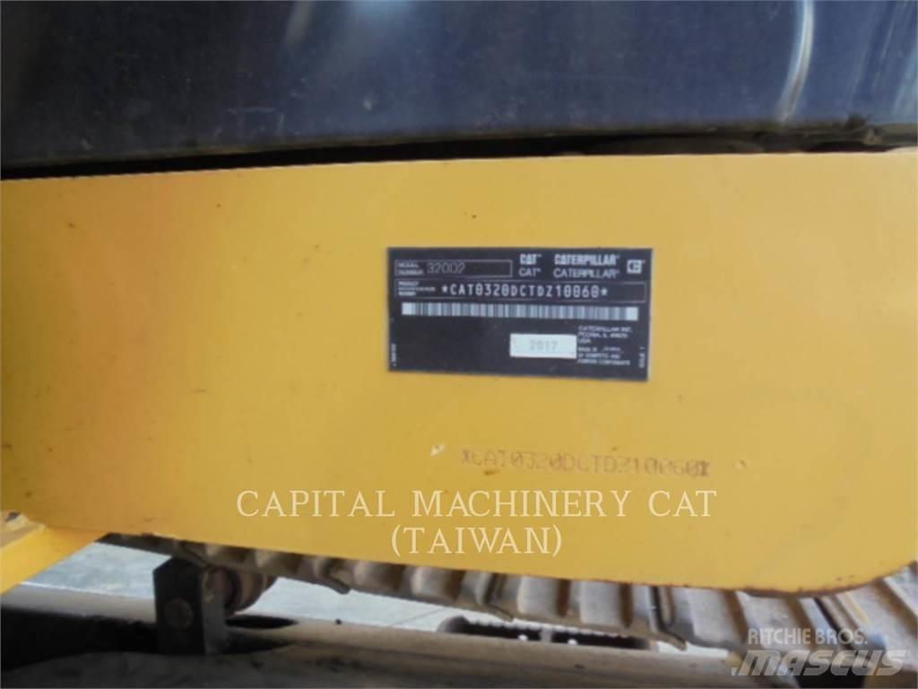 CAT 320D2 Pelle sur chenilles