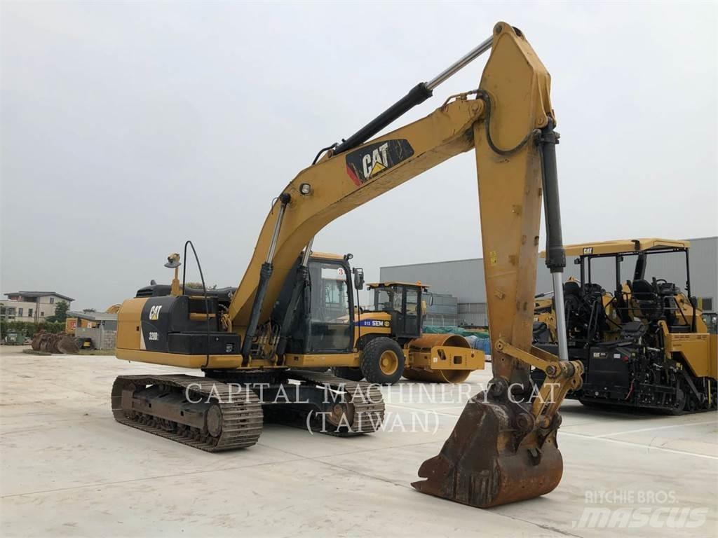 CAT 320D2 Pelle sur chenilles