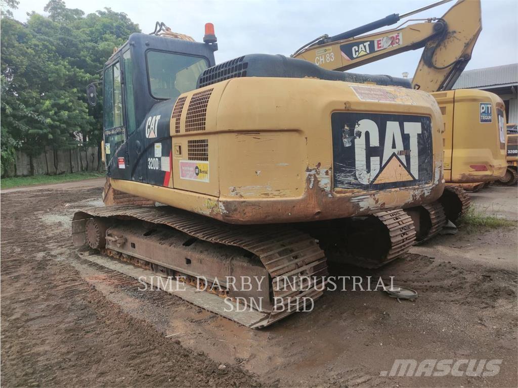 CAT 320D2 Pelle sur chenilles