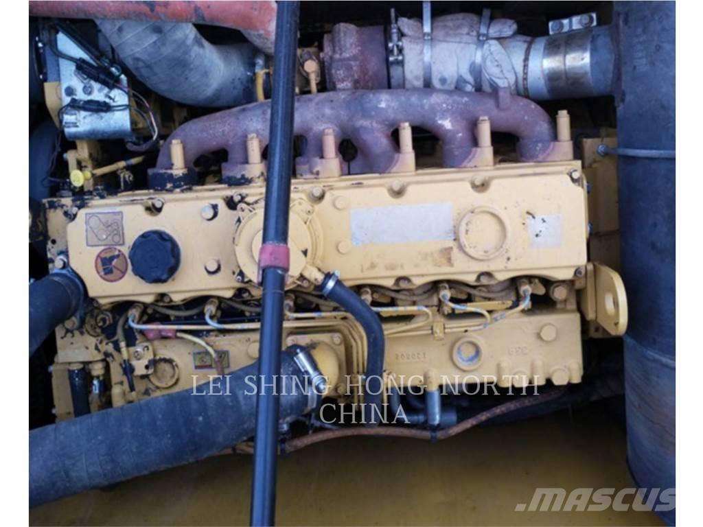 CAT 320D2 Pelle sur chenilles