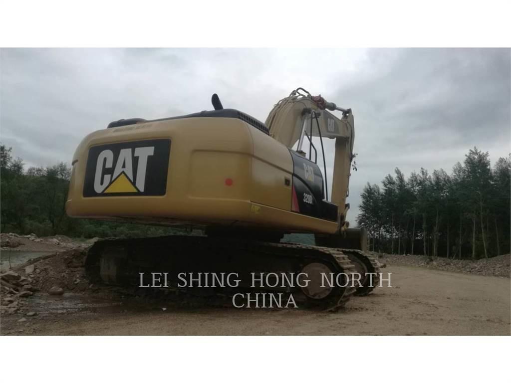 CAT 320D2 Pelle sur chenilles