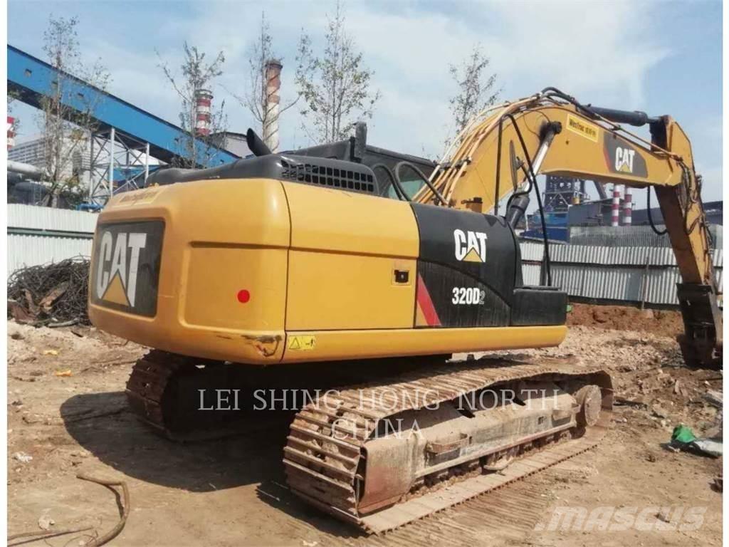 CAT 320D2 Pelle sur chenilles