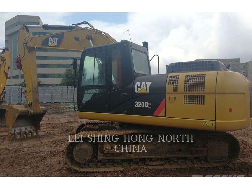 CAT 320D2 Pelle sur chenilles