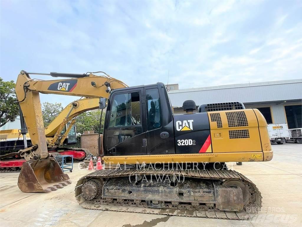 CAT 320D2 Pelle sur chenilles