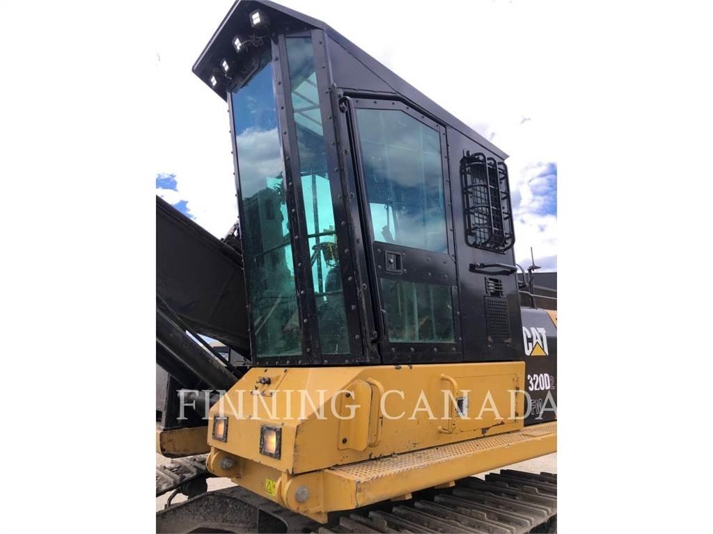 CAT 320D2 FM Pelle forestière