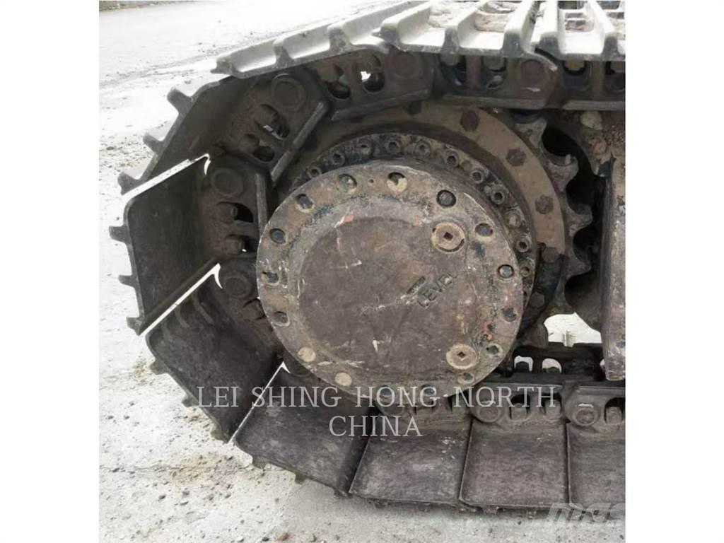 CAT 320D2GC Pelle sur chenilles