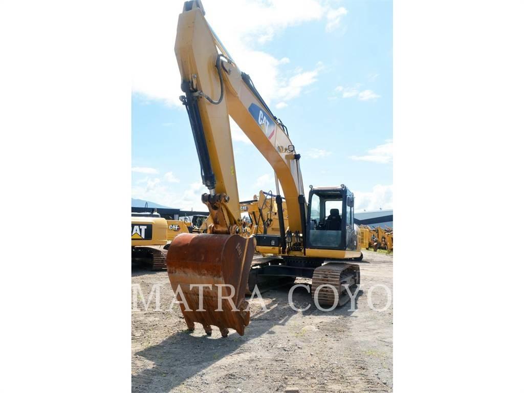 CAT 320D2GC Pelle sur chenilles