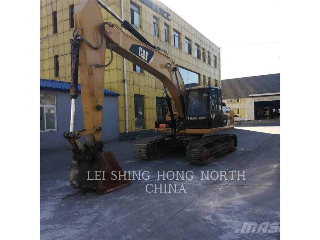 CAT 320D2L Pelle sur chenilles