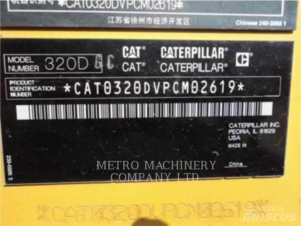 CAT 320DGC Pelle sur chenilles