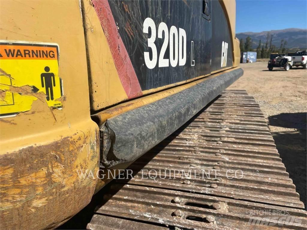 CAT 320DL Pelle sur chenilles