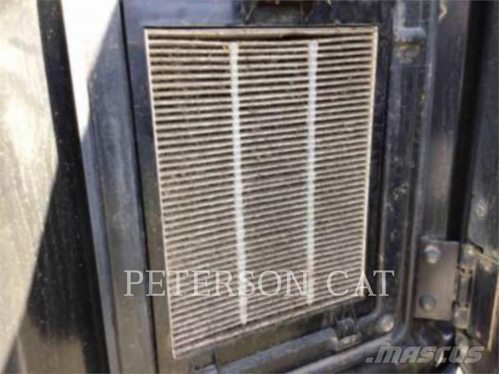 CAT 320F Pelle sur chenilles