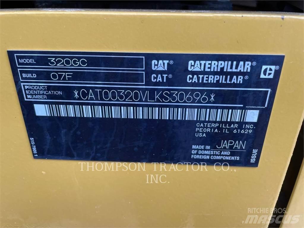 CAT 320GC Pelle sur chenilles