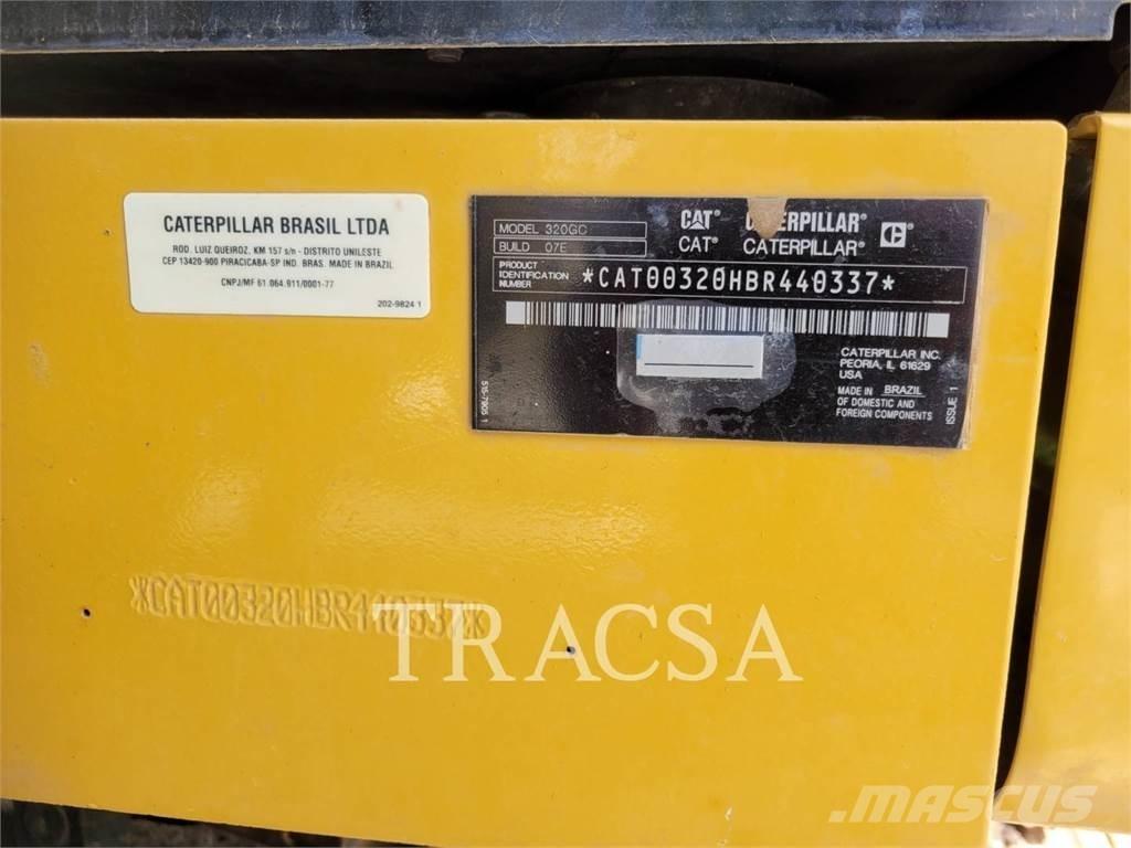 CAT 320GC Pelle sur chenilles
