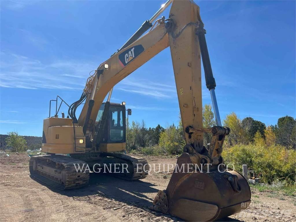 CAT 321DL TCIR Pelle sur chenilles