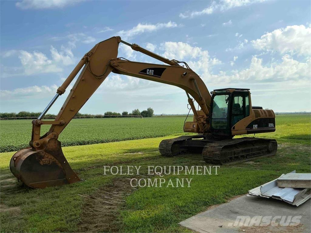 CAT 322CL Pelle sur chenilles
