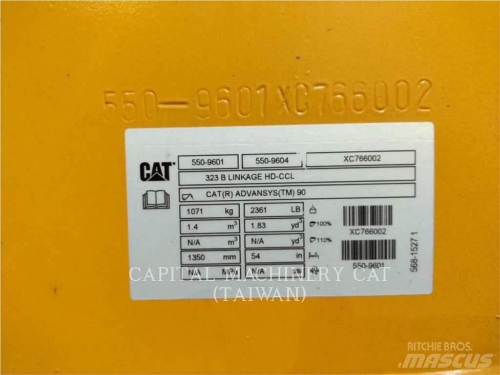 CAT 323 Godet