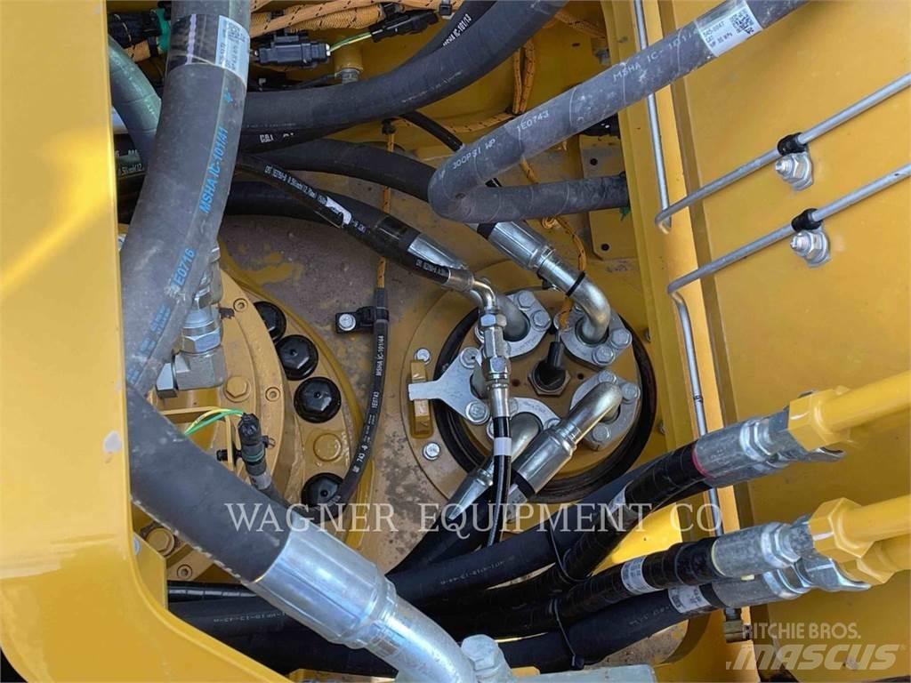 CAT 323 Pelle sur chenilles