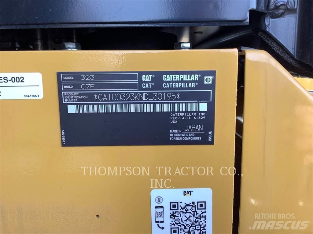 CAT 323 Pelle sur chenilles