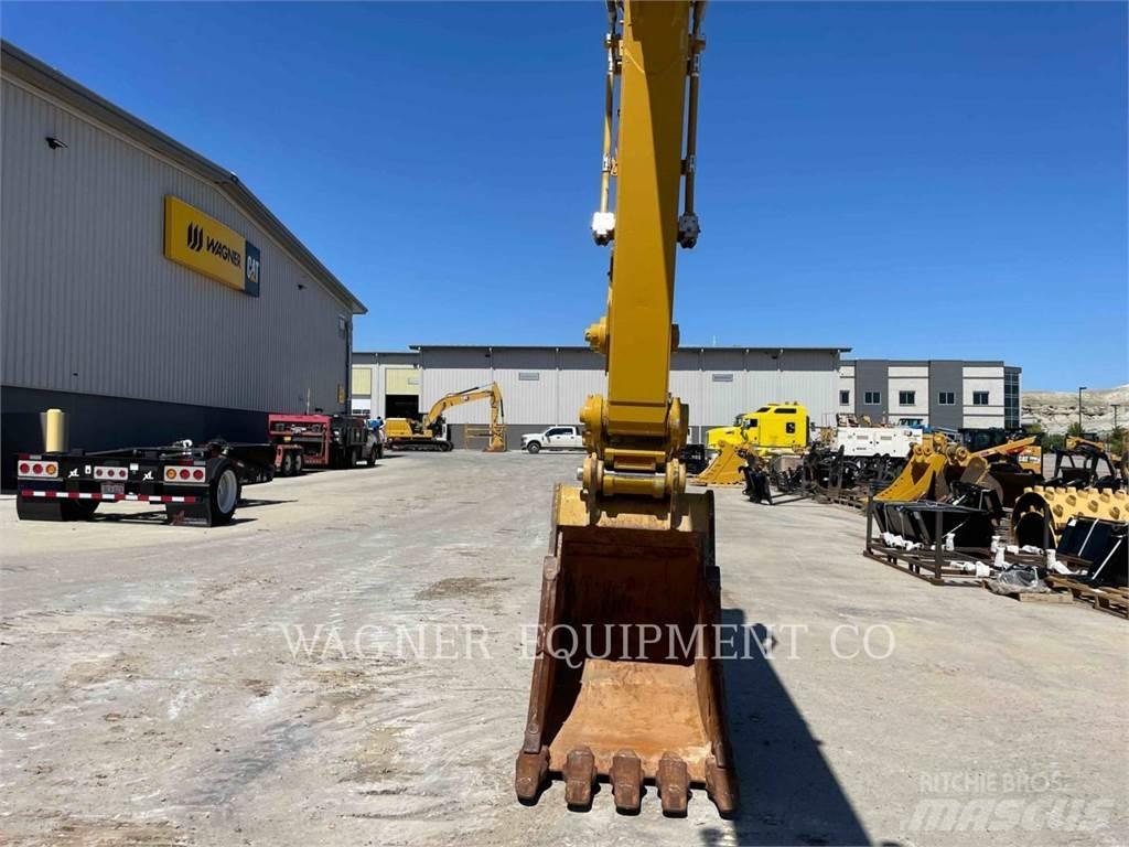 CAT 323 Pelle sur chenilles