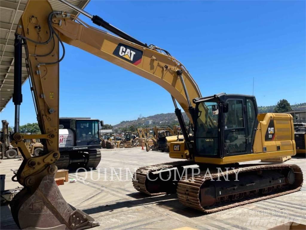 CAT 323 Pelle sur chenilles