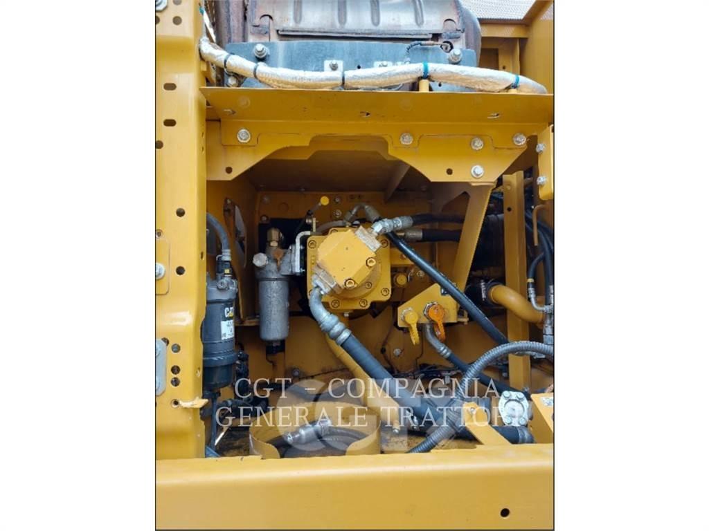 CAT 323 Pelle sur chenilles