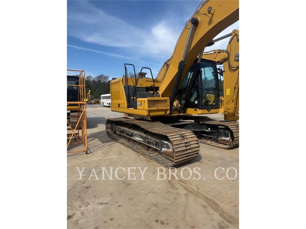 CAT 323 Pelle sur chenilles