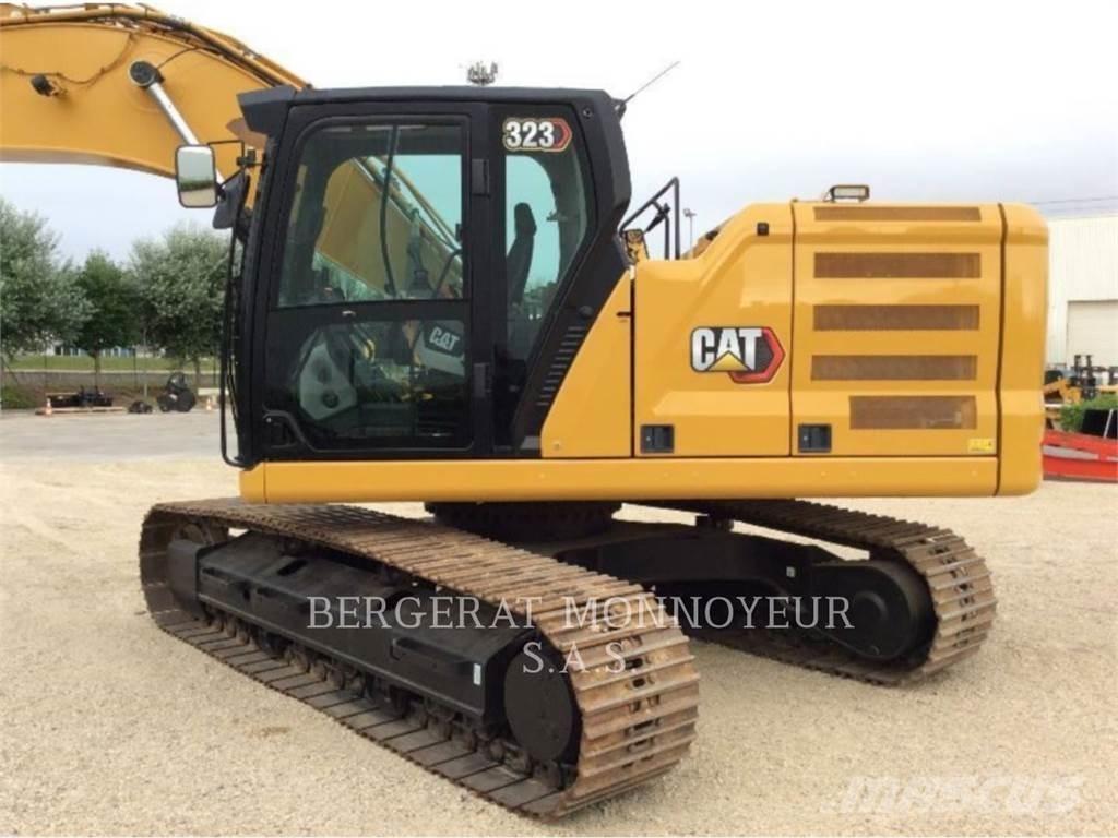 CAT 323 Pelle sur chenilles