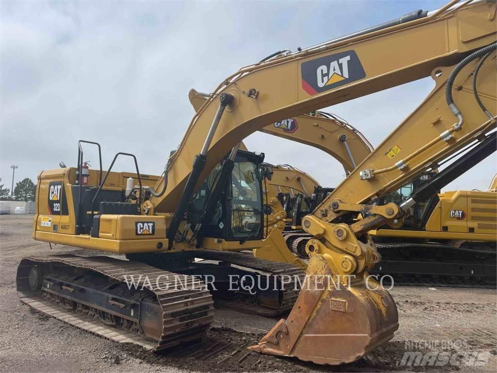 CAT 323 Pelle sur chenilles
