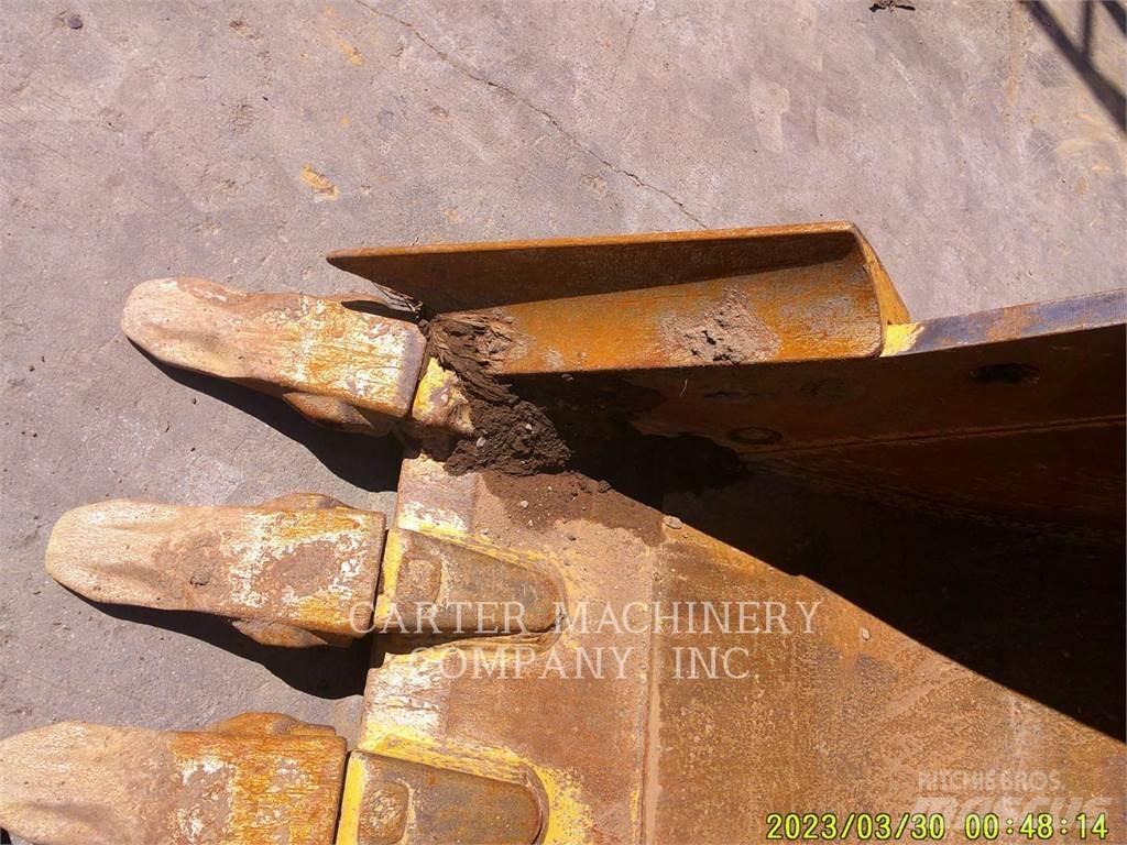 CAT 323-07 Pelle sur chenilles