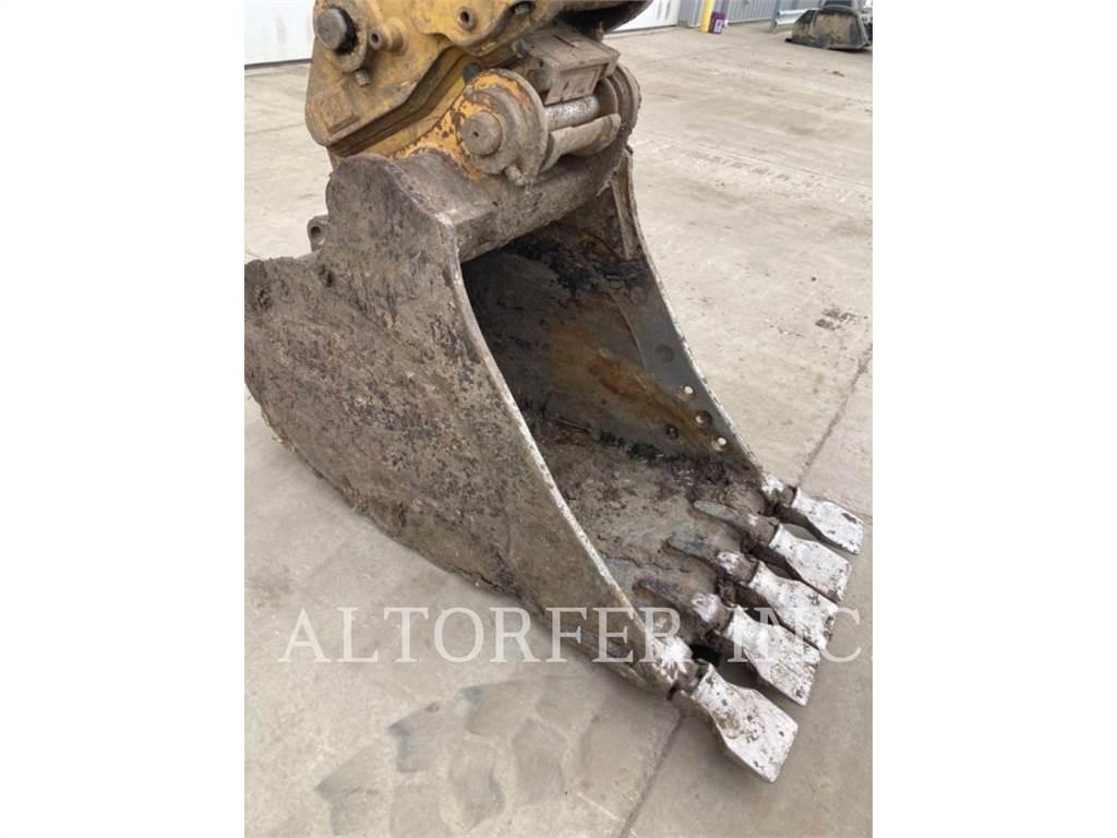 CAT 323-07 Pelle sur chenilles
