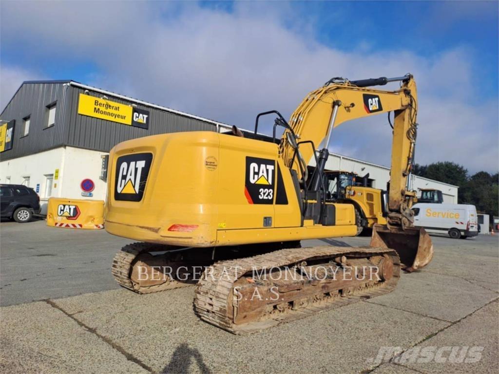 CAT 323-07 Pelle sur chenilles