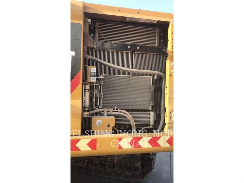 CAT 323-07 Pelle sur chenilles