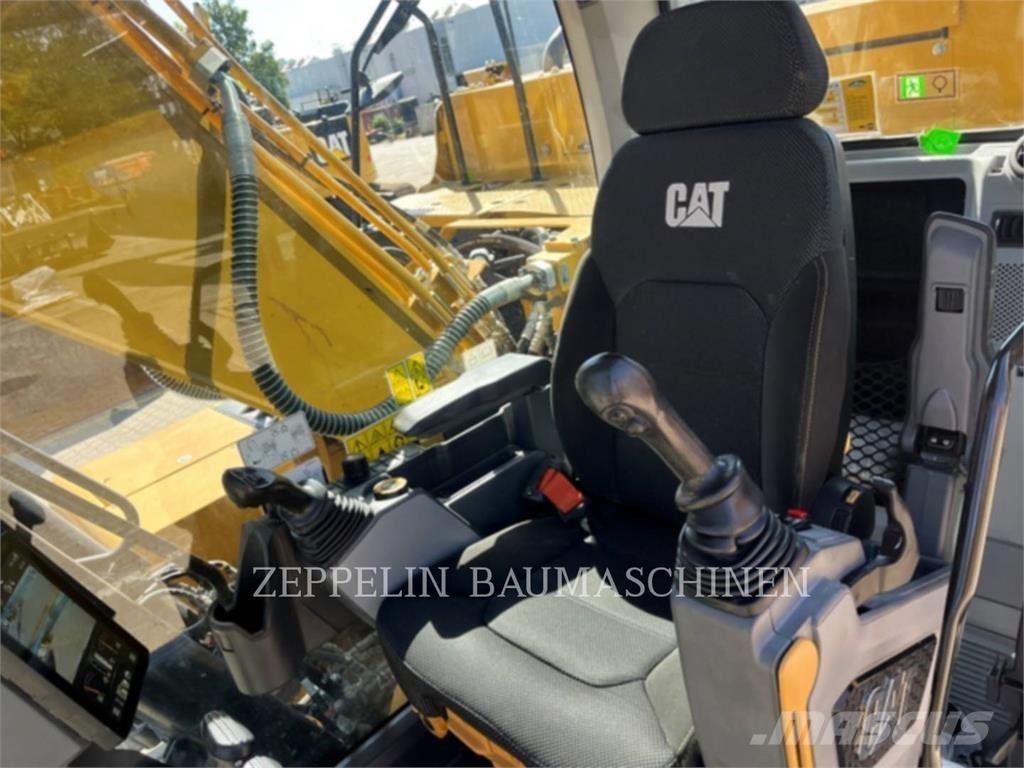 CAT 323-07D Pelle sur chenilles