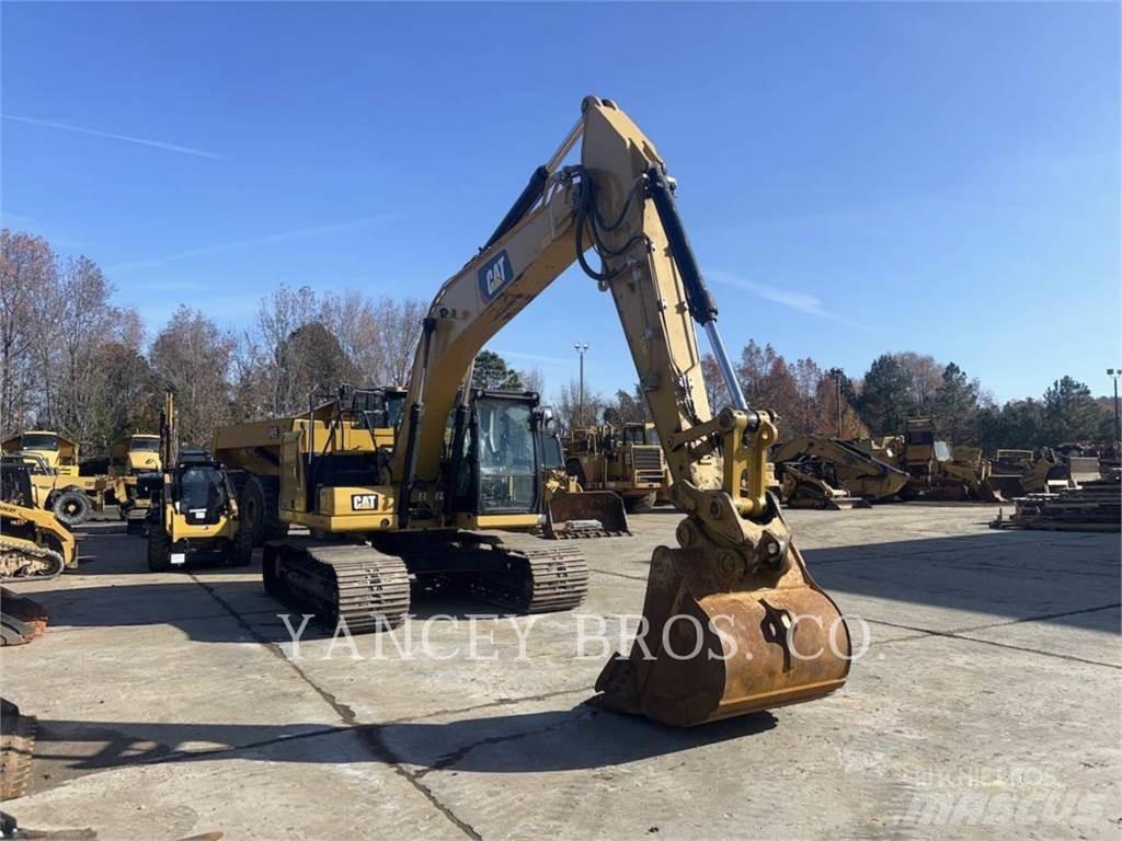 CAT 323 HTH Pelle sur chenilles