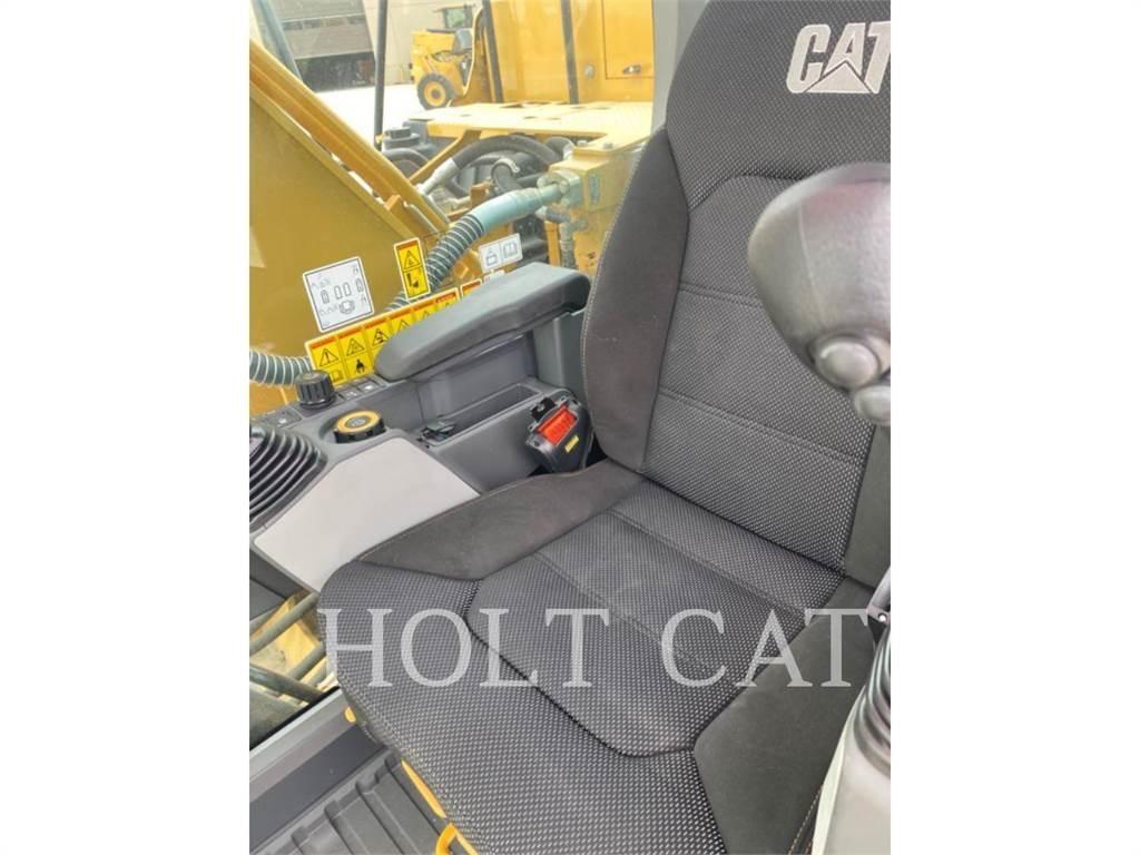 CAT 323 TC Pelle sur chenilles