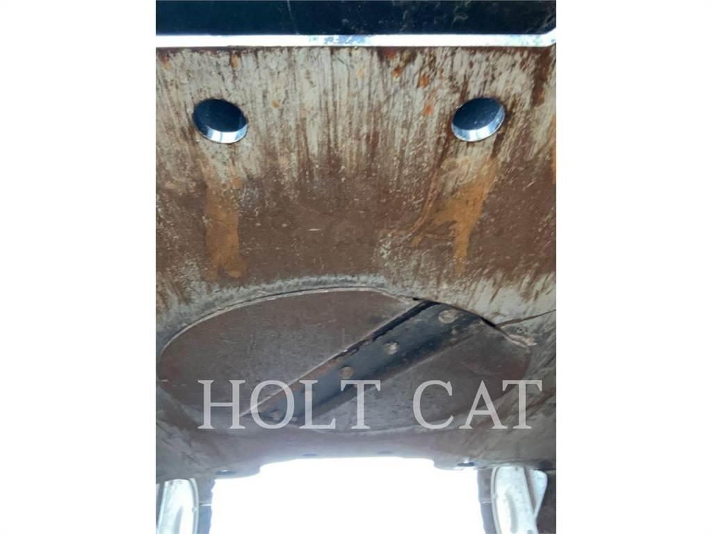 CAT 323 TC Pelle sur chenilles