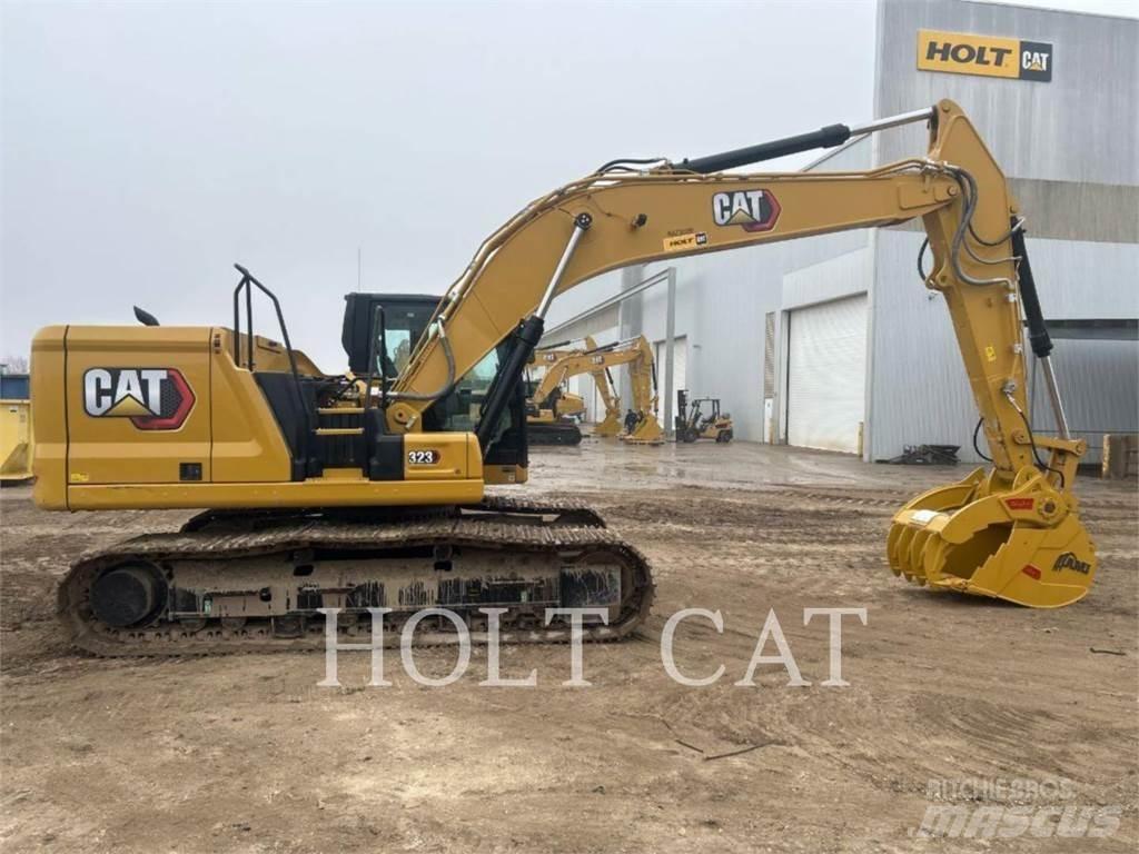 CAT 323 TC Pelle sur chenilles