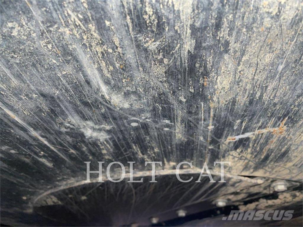 CAT 323 TC Pelle sur chenilles