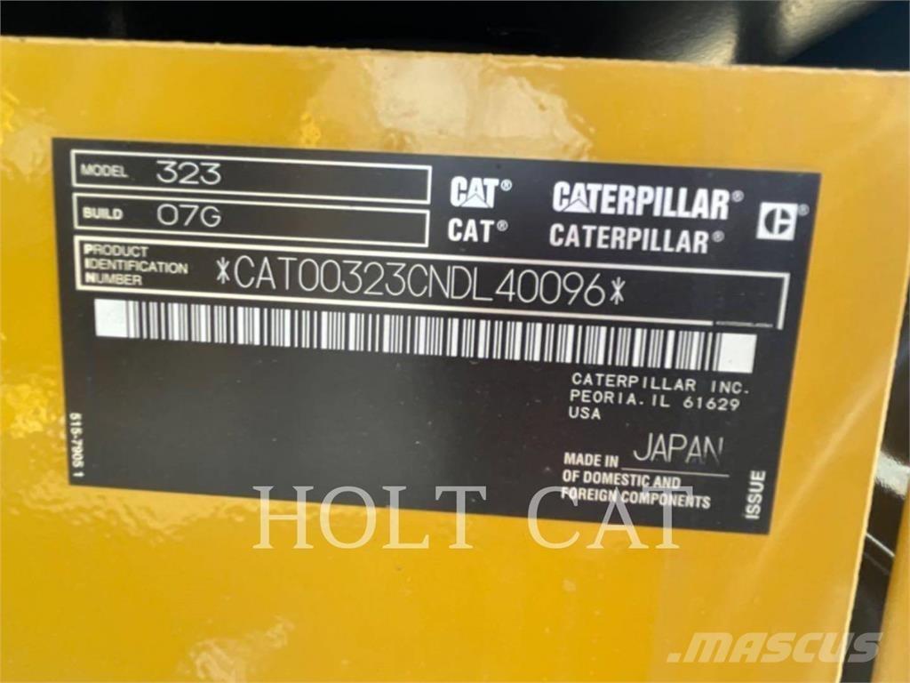 CAT 323 TC Pelle sur chenilles