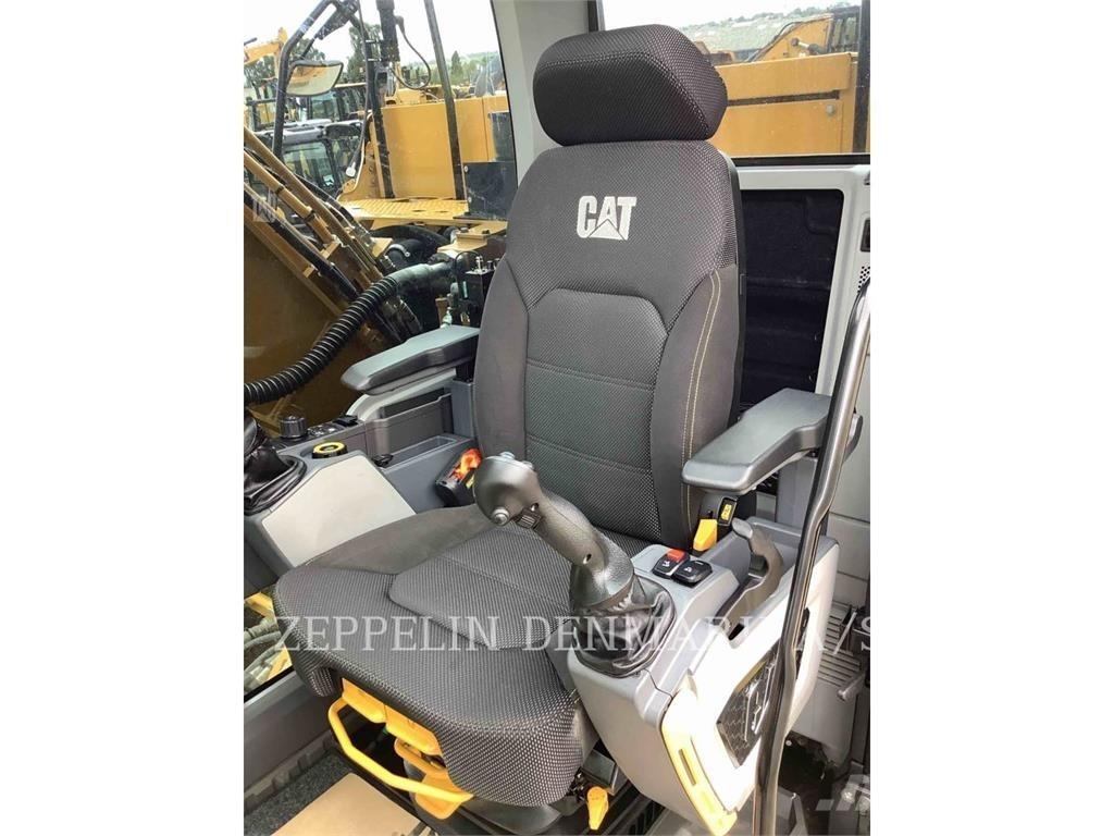 CAT 32307 Pelle sur chenilles