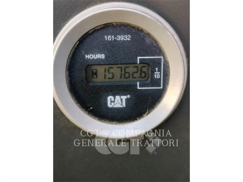 CAT 323D Pelle sur chenilles