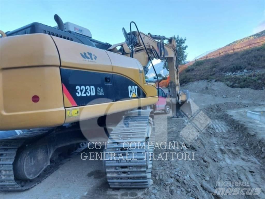 CAT 323DSA Pelle sur chenilles