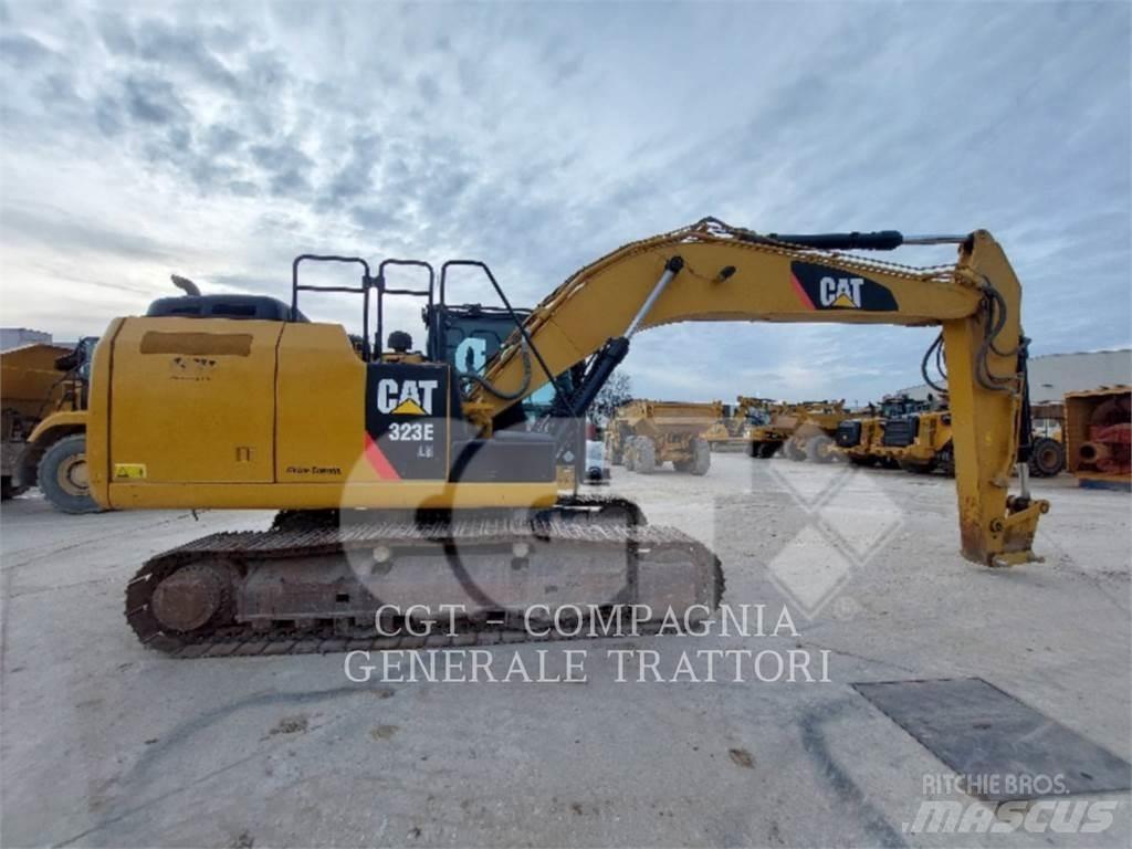 CAT 323E Pelle sur chenilles