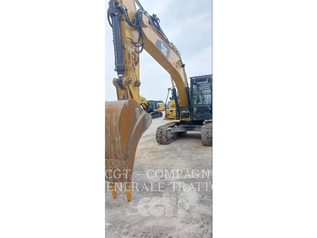 CAT 323F Pelle sur chenilles