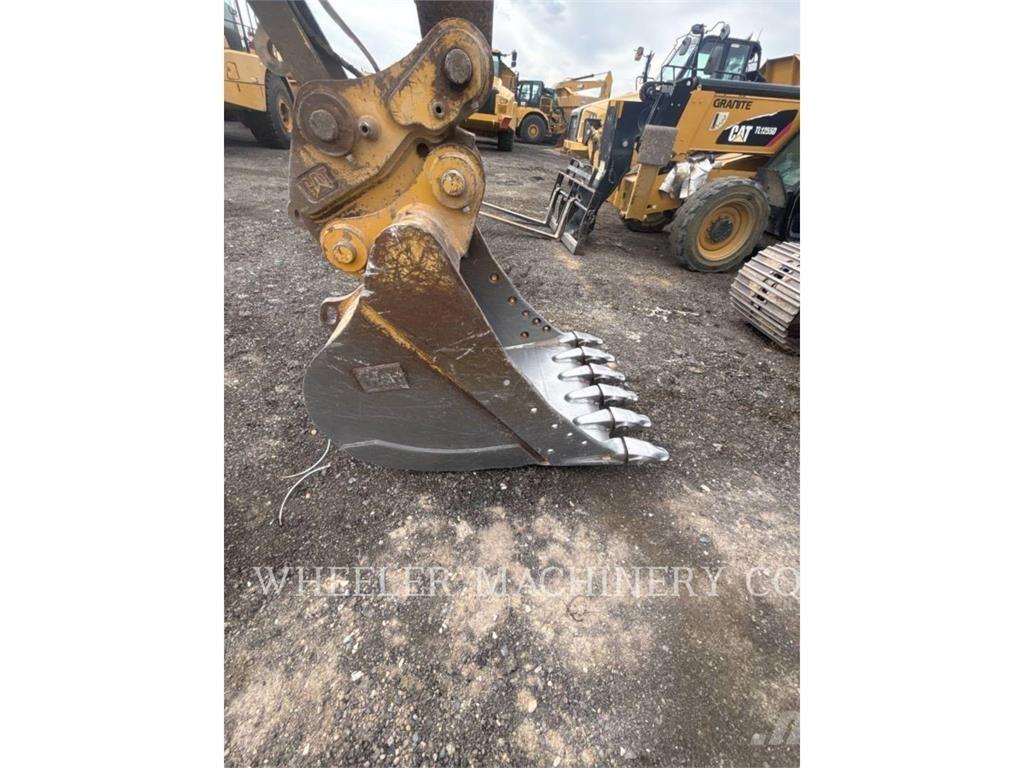 CAT 323F L CF Pelle sur chenilles