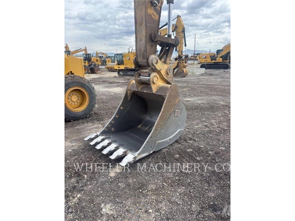 CAT 323F L CF Pelle sur chenilles