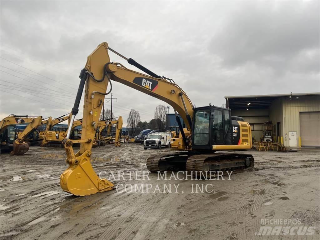 CAT 323FL Pelle sur chenilles