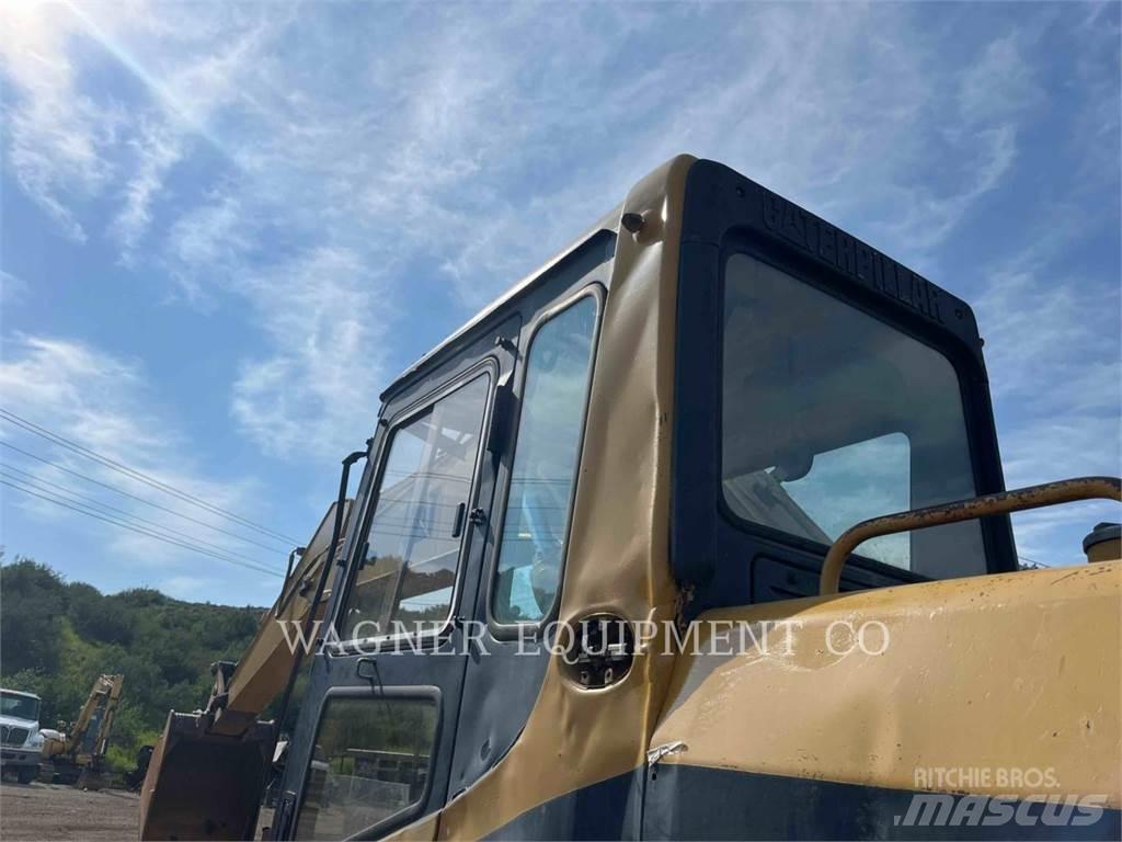 CAT 325 Pelle sur chenilles