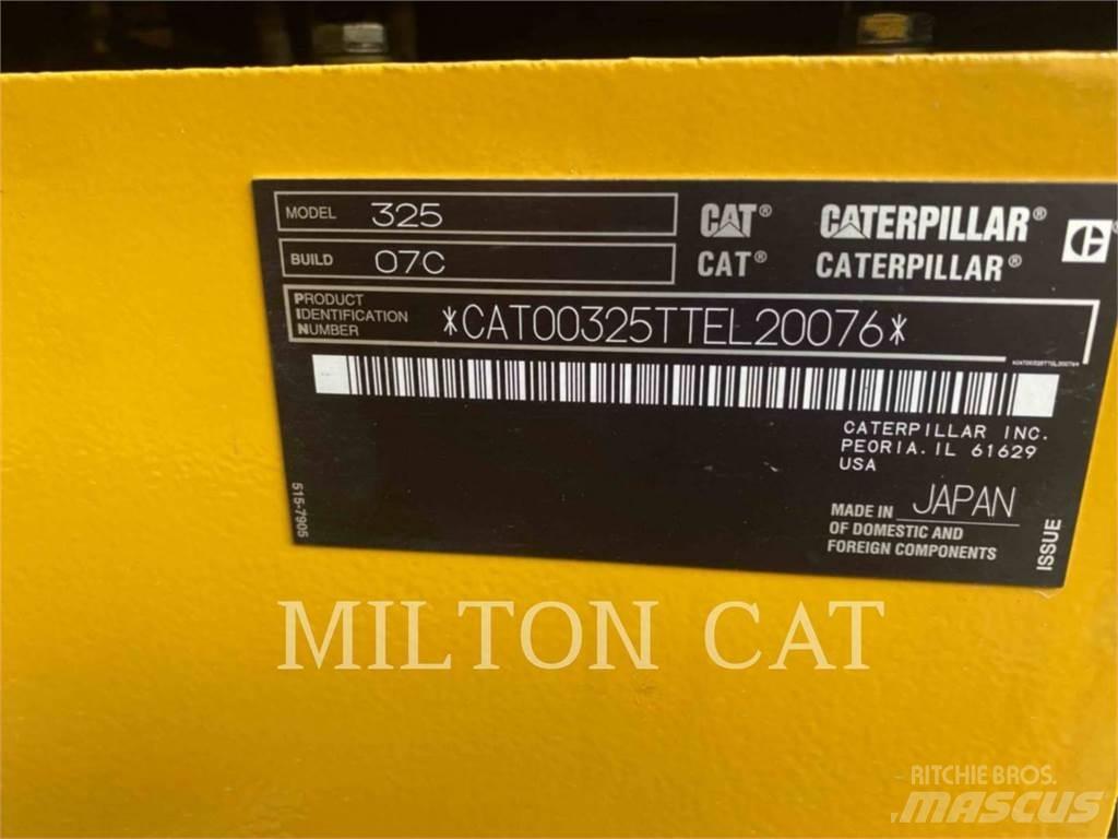 CAT 32507 Pelle sur chenilles