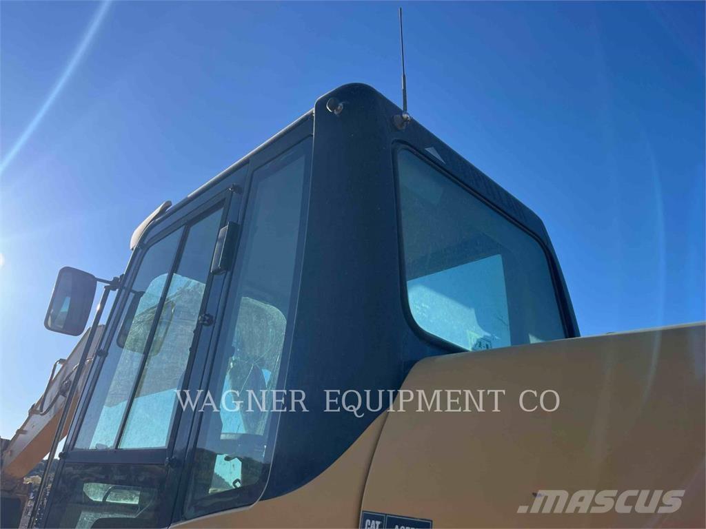 CAT 325DL Pelle sur chenilles